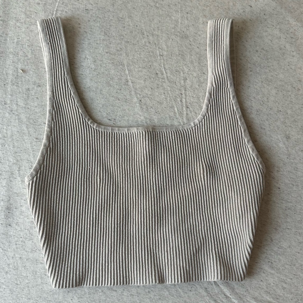 Aritzia Babaton Sculpt knit Tank matte pearl